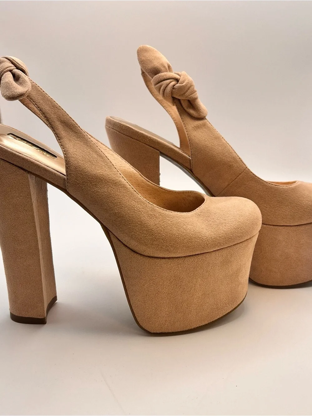 Y2K Wild Pair Nude Faux Suede Platform Slingback Ankle Bow Heels - Size 8